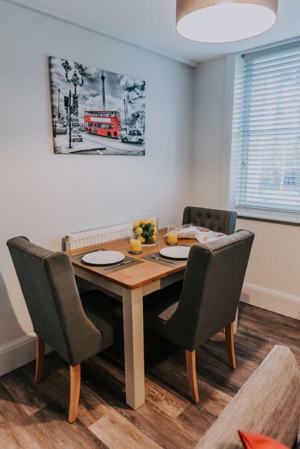 Cavendish House With Secure, Allocated Parking, 2 Mins Walk From Windsor Castle Room photo